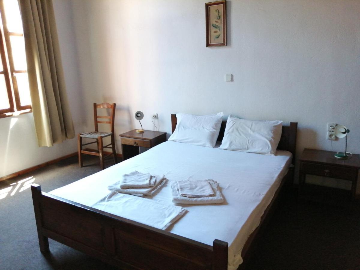 Lito Rooms Chrissi Akti Chania Exterior foto